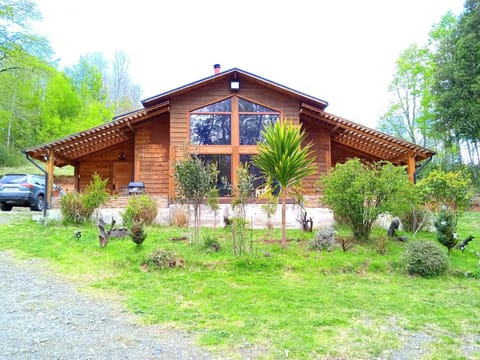 Mi Refugio del Sur House in Los Ríos, Chile