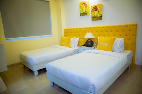 Luxury Studio Service Apartment Lime Tree -Near Artemis Hospital, Gurgaon Sector - 51 Condo in Gurugram