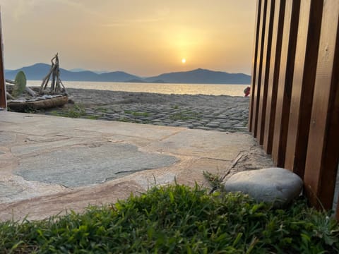 Pampas Seafront villa, 6 bedrooms, North Evvoia Villa in Magnesia Prefecture, Greece