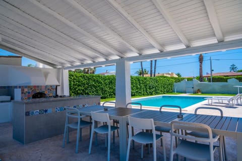 Patio, Day, Pool view, Swimming pool, sunbed