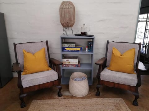 Wild Olive Cottage in Hartbeespoort Apartment in Pretoria