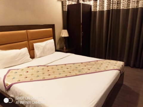 Pace view Hotel Gulberg,Lahore Hotel in Lahore