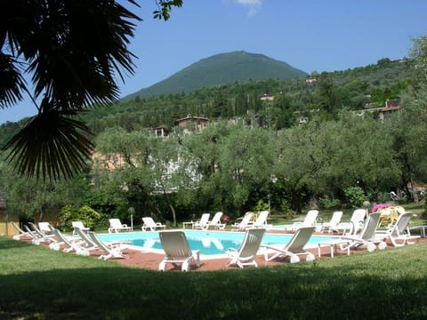 Garden, Swimming pool