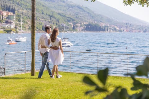 Garden, Lake view