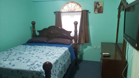 Elue's Inn Chambre d’hôte in Dominica