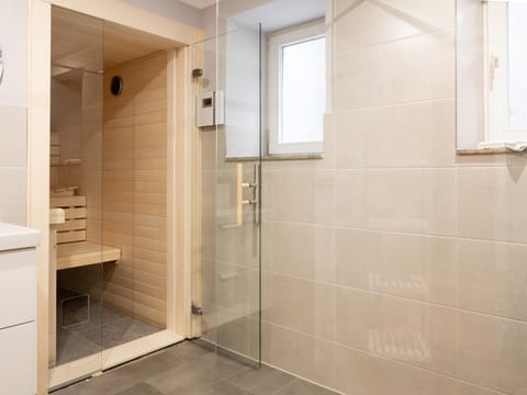 Sauna, Bathroom