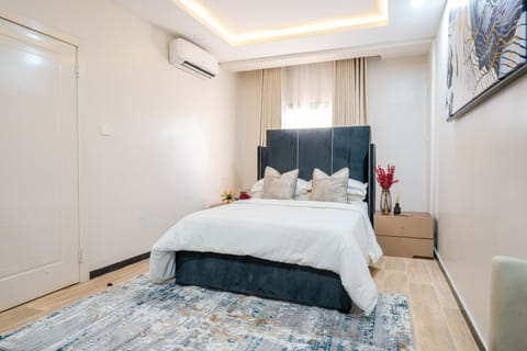 Sapphire Height Three Bedroom Apartment Condo in Lagos
