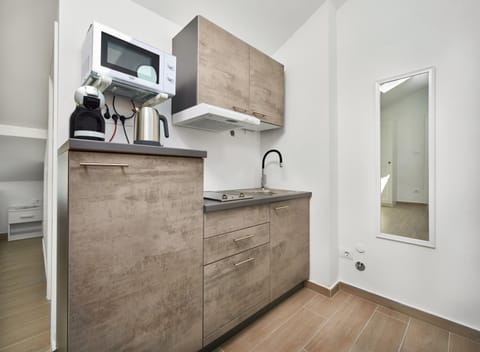 Coffee/tea facilities, Kitchen or kitchenette