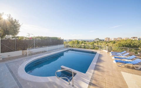 Villa Bali Genials vistes al mar i gran piscina Villa in Sitges