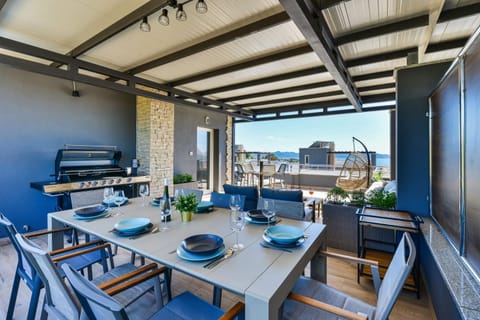 Patio, Day, View (from property/room), Balcony/Terrace, Seating area, Dining area