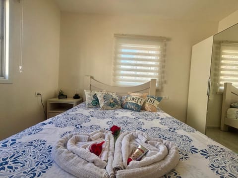 Beachfront Studio, fully equipped Apartment in Netanya