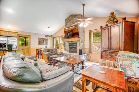 Double Springs Dream Maison in Stecoah