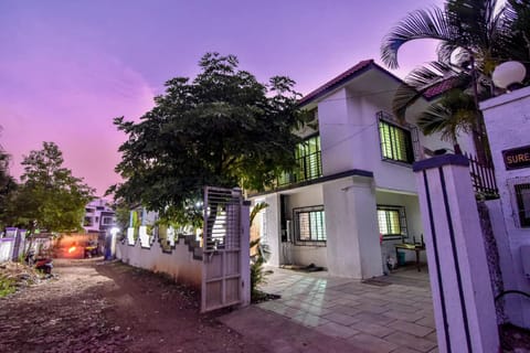 Property building, Facade/entrance, Sunrise, Sunset