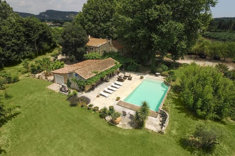 Bird's eye view, Pool view