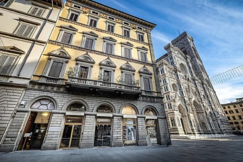 Palazzo Gamba Apartments al Duomo Apartahotel in Florence