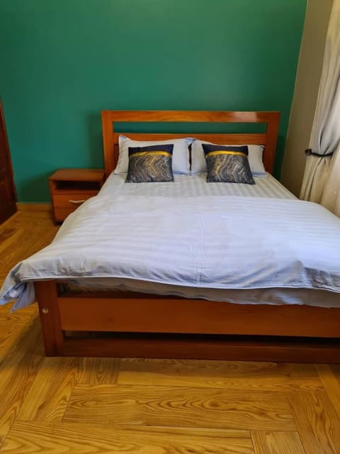 Unia fancy flats 3 bed room apartment- Flat 2 Apartment in Kampala