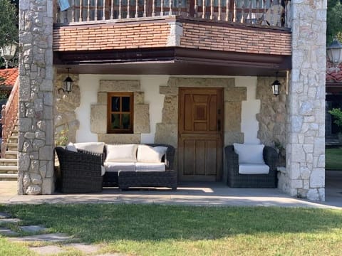 Casa con amplio jardín en Pechón House in Western coast of Cantabria