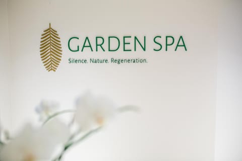 Property building, Restaurant/places to eat, Spring, Massage, Spa and wellness centre/facilities, Swimming pool, Breakfast, Seasons