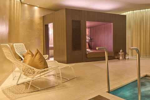 Hot Tub, Spa and wellness centre/facilities