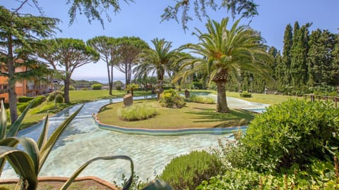 Patio, Garden, Garden view