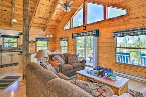 Peaceful Jefferson Cabin with Deck - Pets Welcome! House in Park County