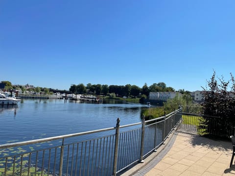 Five bedroom waterfront house House in Leitrim, Co. Leitrim, Ireland