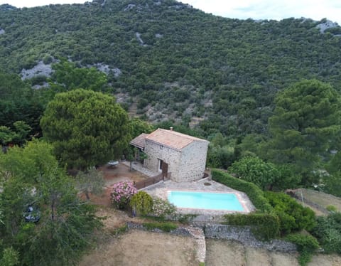 Bird's eye view, Pool view