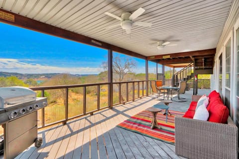 Lucky Fish House in Canyon Lake