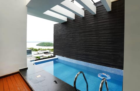 Pool view, Swimming pool