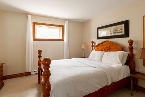 The Mont-Tremblant Hideaway by InstantSuites Chalet in Mont-Tremblant
