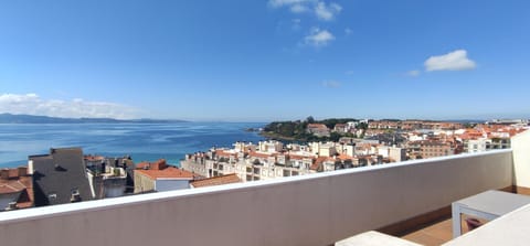 Balcony/Terrace, City view, Sea view