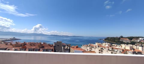 Balcony/Terrace, City view, Sea view