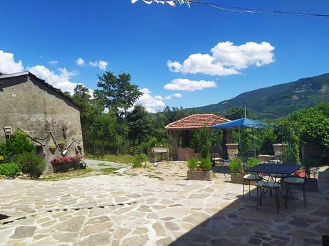 Patio, Spring, Day, Natural landscape, Balcony/Terrace, Garden view, Mountain view, sunbed