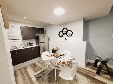 2 Bedroom modern apartment. Home Away From Home! Apartment in Saskatoon