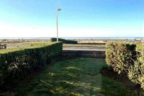 Le Touquet Beach, Front de Mer & Garage Apartment in Le Touquet