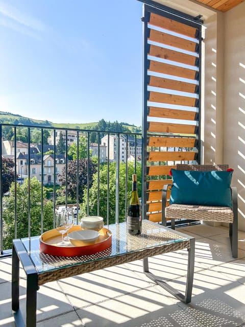 Balcony/Terrace, City view