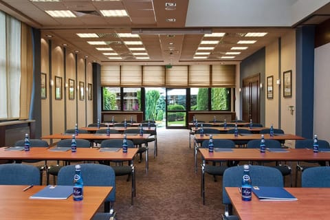 Meeting/conference room