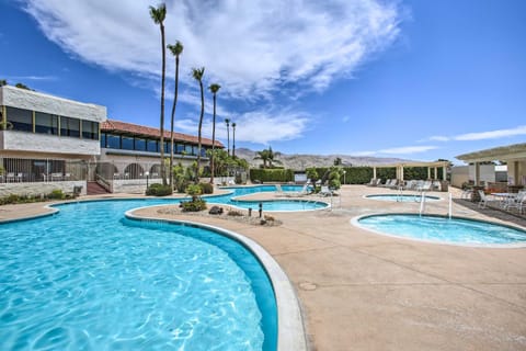 Modern Desert Hot Springs Condo with Pool Access! Apartment in Desert Hot Springs