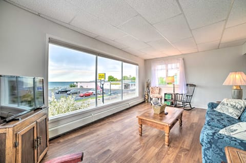 Walkable St Ignace Condo with Lake Huron Views Apartment in Saint Ignace