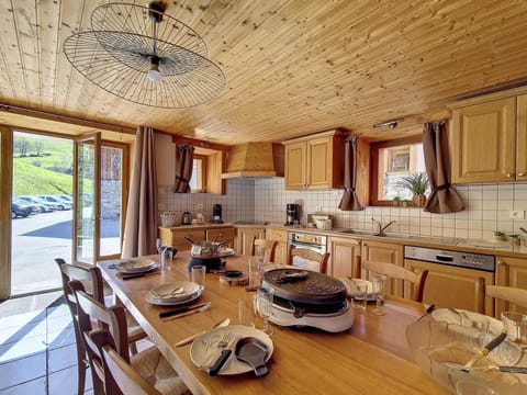 Chalet spacieux avec sauna, proche des Menuires et St Martin de Belleville - FR-1-344-738 Chalet in Les Allues