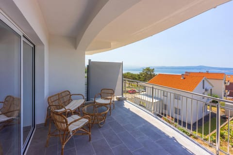 View (from property/room), Balcony/Terrace, Sea view