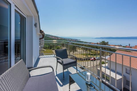 View (from property/room), Balcony/Terrace, Sea view