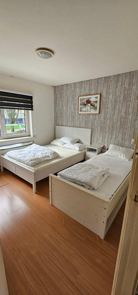 Cozy house in Weert Apartamento in Weert