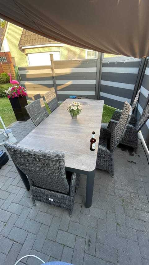 Garden, Balcony/Terrace, Dining area, Garden view