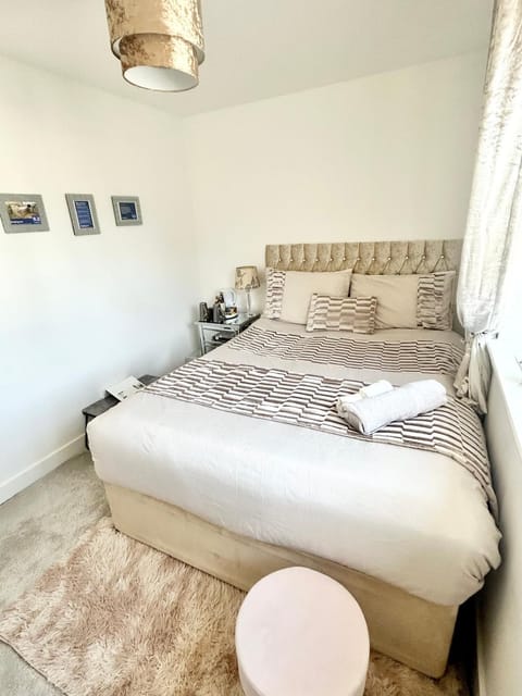 Fullers Modern and Stylish Room Vacation rental in Chudleigh