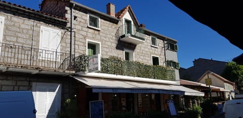 Hôtel Restaurant L'Aiglon Hotel in Zonza