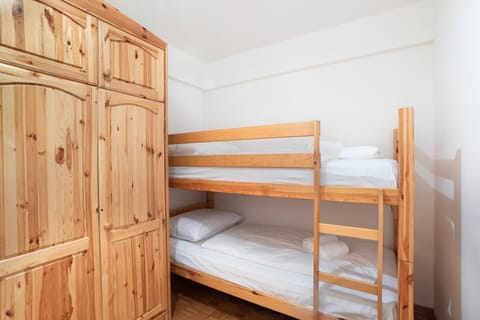 bunk bed
