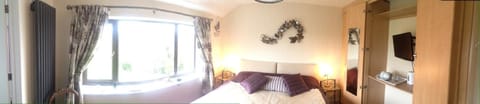 Redroofs Bed and Breakfast in Malvern Hills District