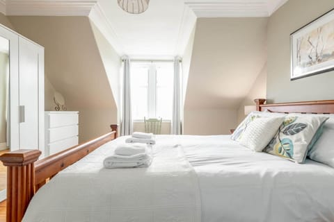 Braeside - 4 Beds - Sleeps 8 - Garden House in Saint Andrews