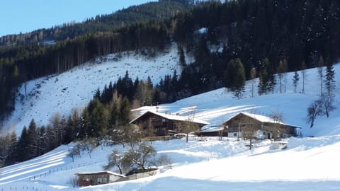 Property building, Day, Natural landscape, Winter, Mountain view